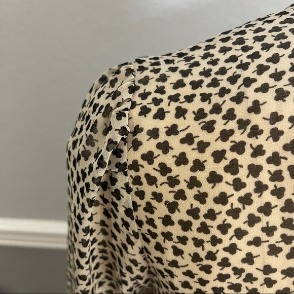 Portrait of a girl 4 cream black high neck sheer blouse - Picture 6 of 9